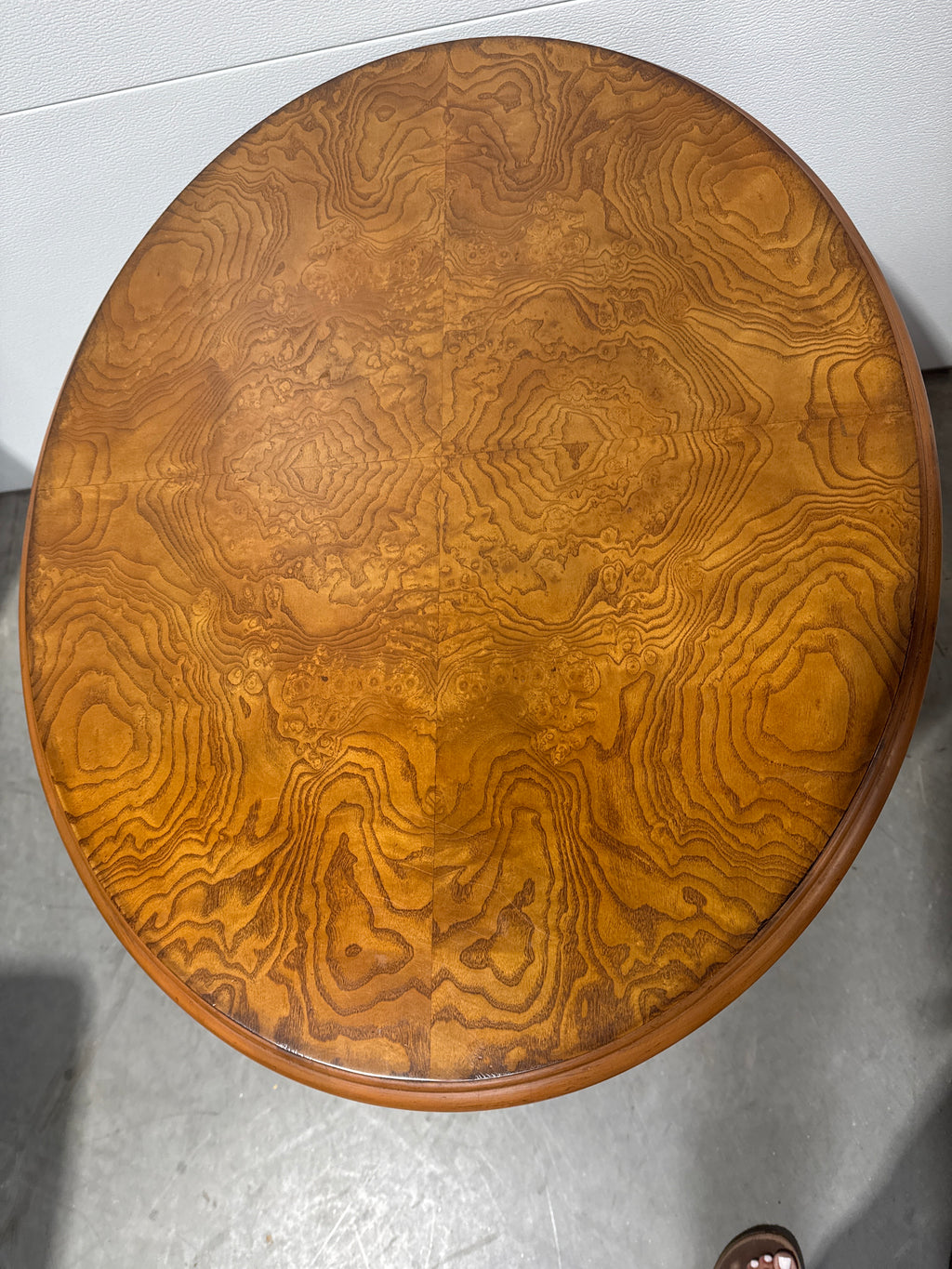 Vintage Drexel Heritage Burl Pedestal Empire Style Oval Side Table
