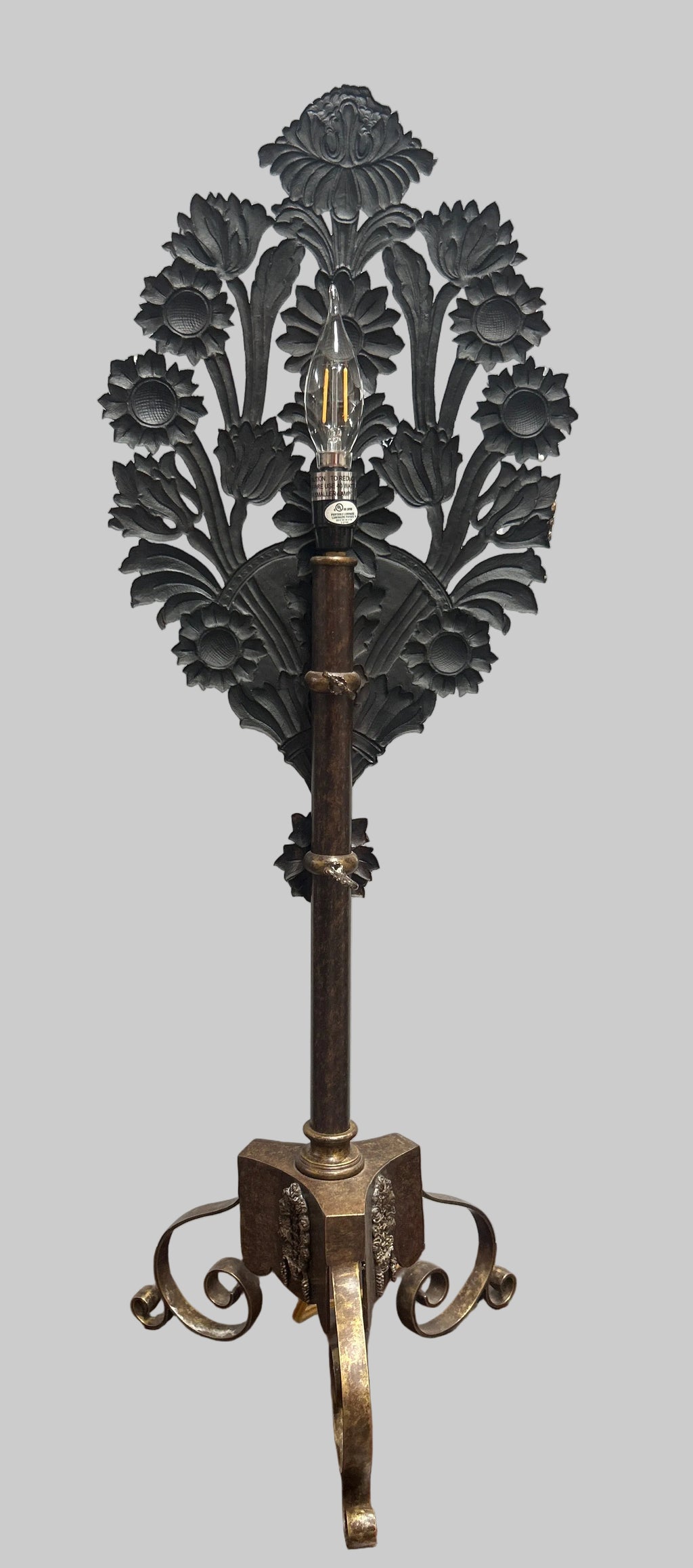 Vintage Tin Floral Shield Lamp