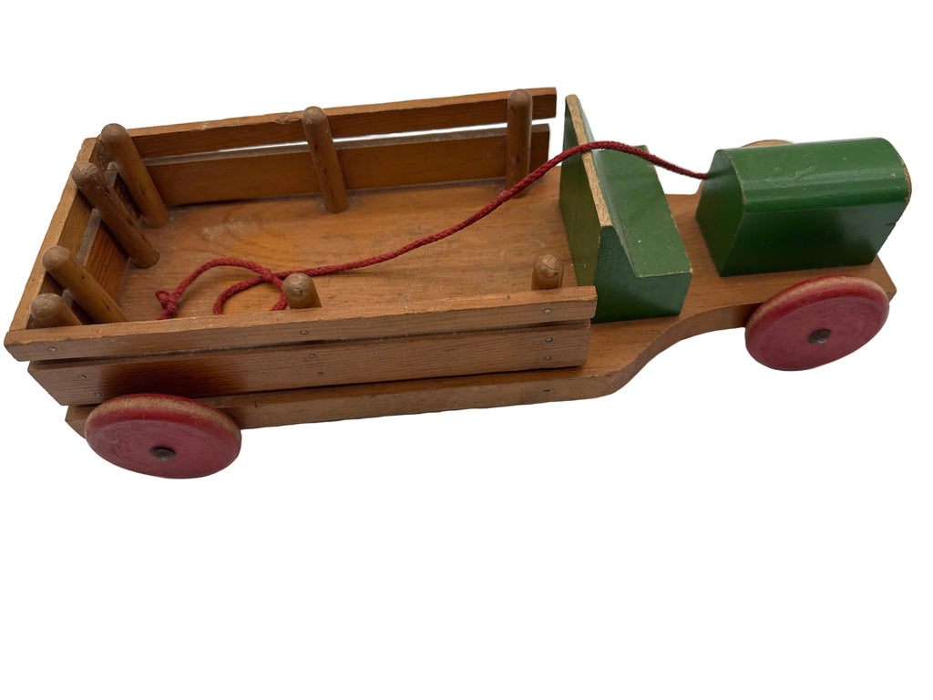 Vintage 1930-50’s Playskool Wooden Pull-Along Toy Truck