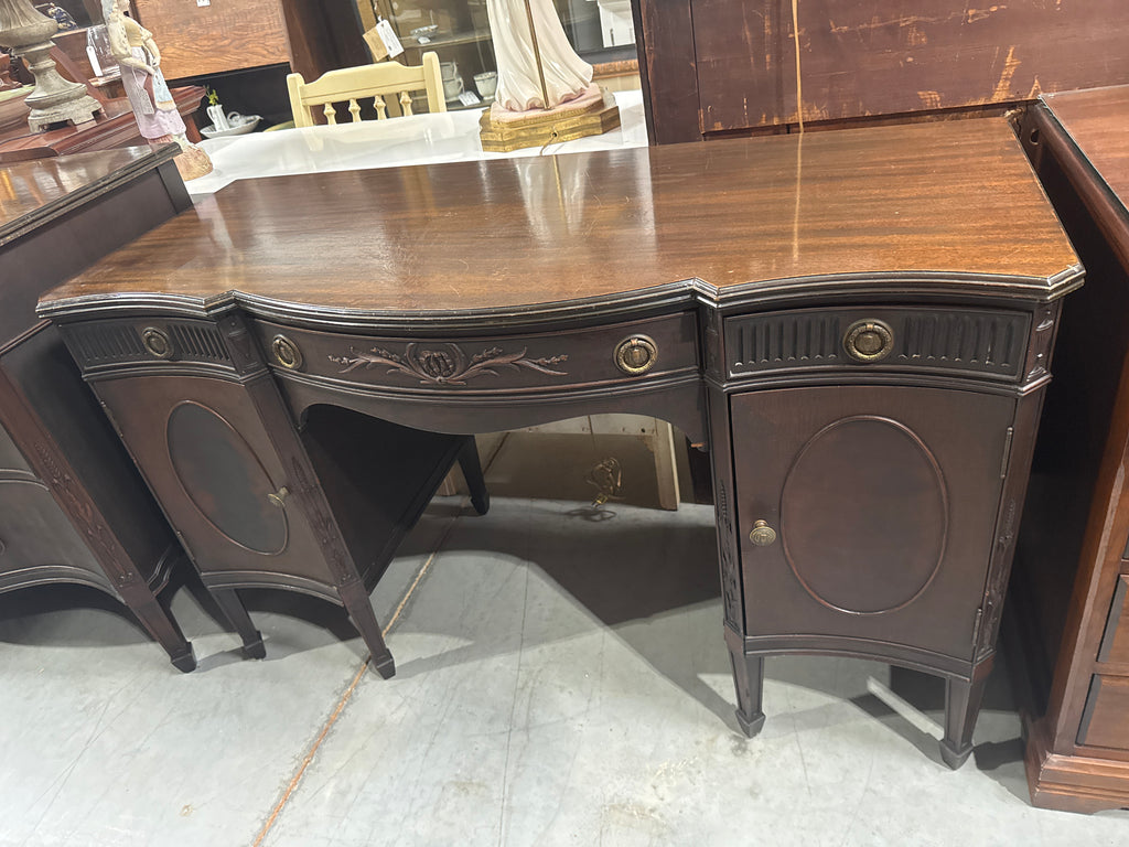 Vintage Mahogany Serpentine Front Vanity or Desk with Elegant Inlaid Detailing