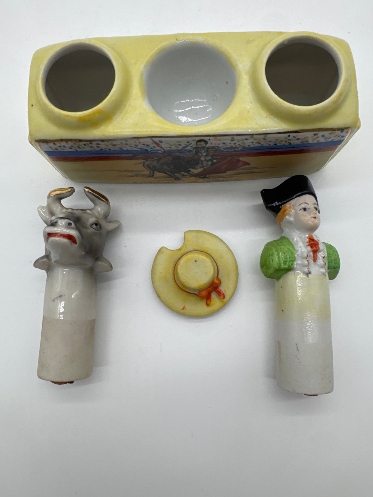 Vintage 1950’s Souvenir of Mexico Matador & Bull Nodder Salt & Pepper Condiment Set