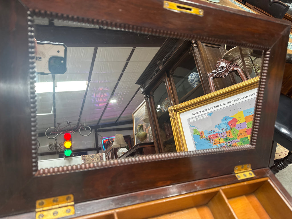 Antique 19th-Century Mahogany Sewing Table with a Flip-Top Mirror and Compartmentalized Interior.