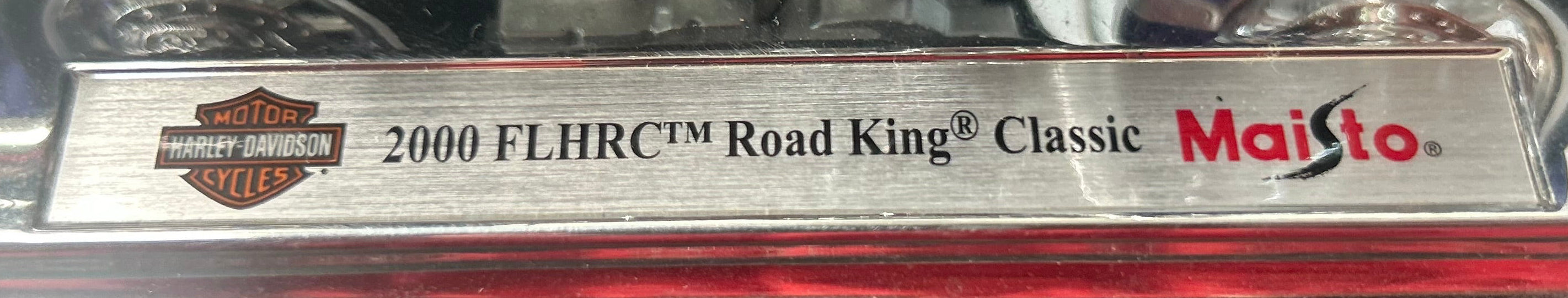 2000 Harley Davidson Road King Classic Die Cast Motorcycle