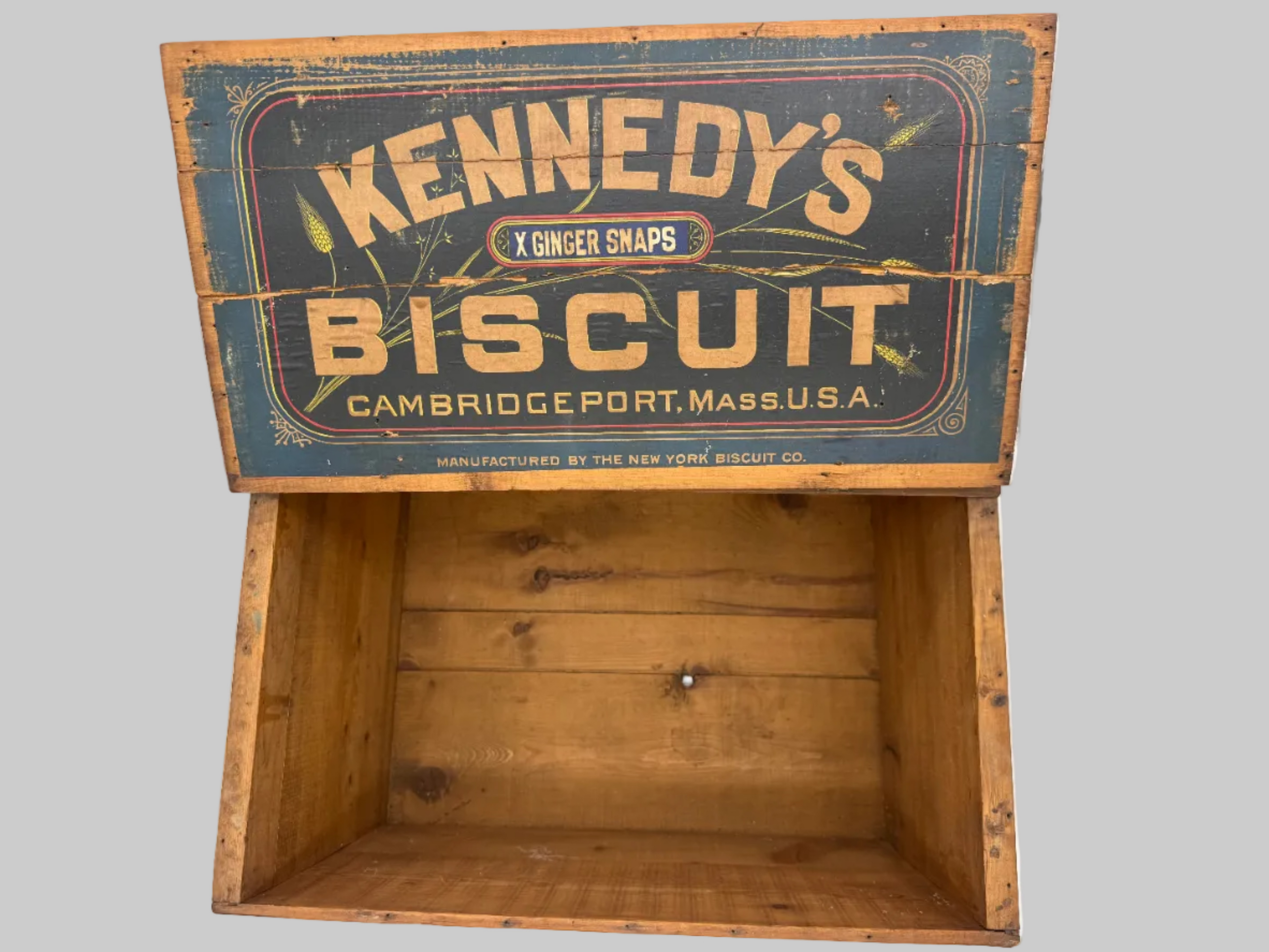 Antique Kennedy‘s Wood Biscuit Box New York Biscuit Company, Cambridgeport, Massachusetts 1889 ￼