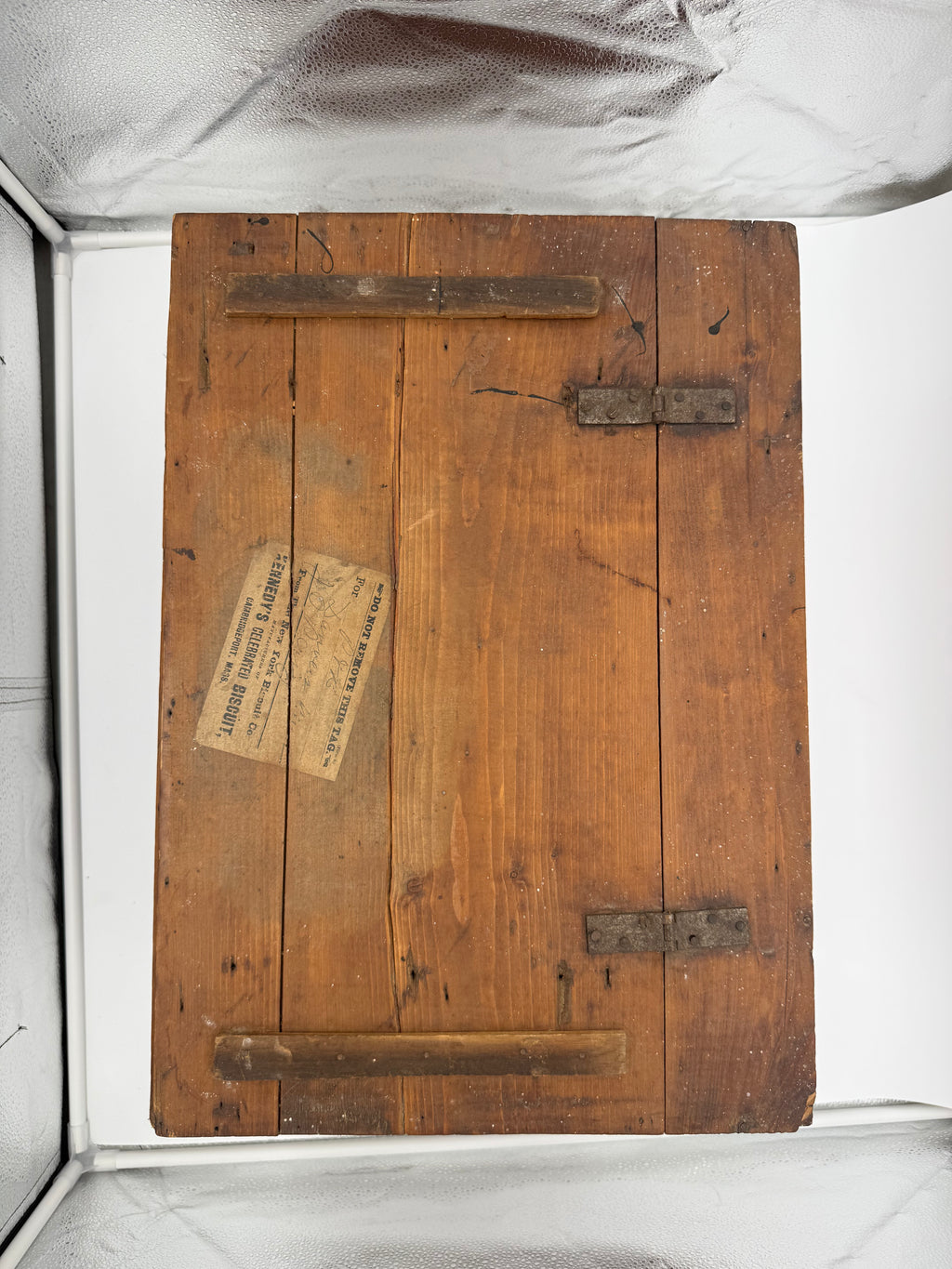 Antique Kennedy‘s Wood Biscuit Box New York Biscuit Company, Cambridgeport, Massachusetts 1889 ￼