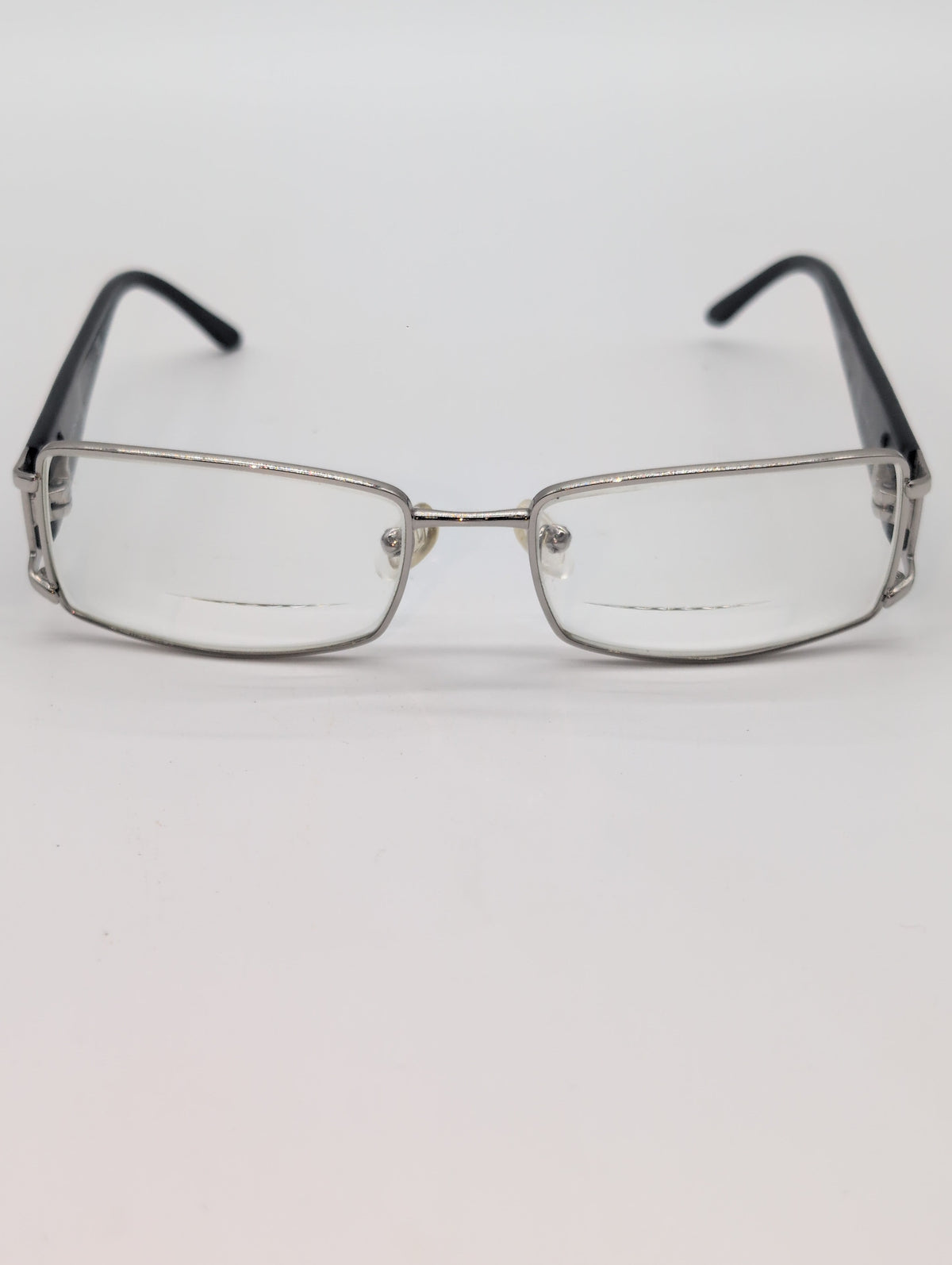 Vintage Versace, Model VE1163M, Silver Metal Frames Featuring Black Temple Arm with Iconic Silver Medusa Logo. Bifocal lenses with Unknown Prescription.