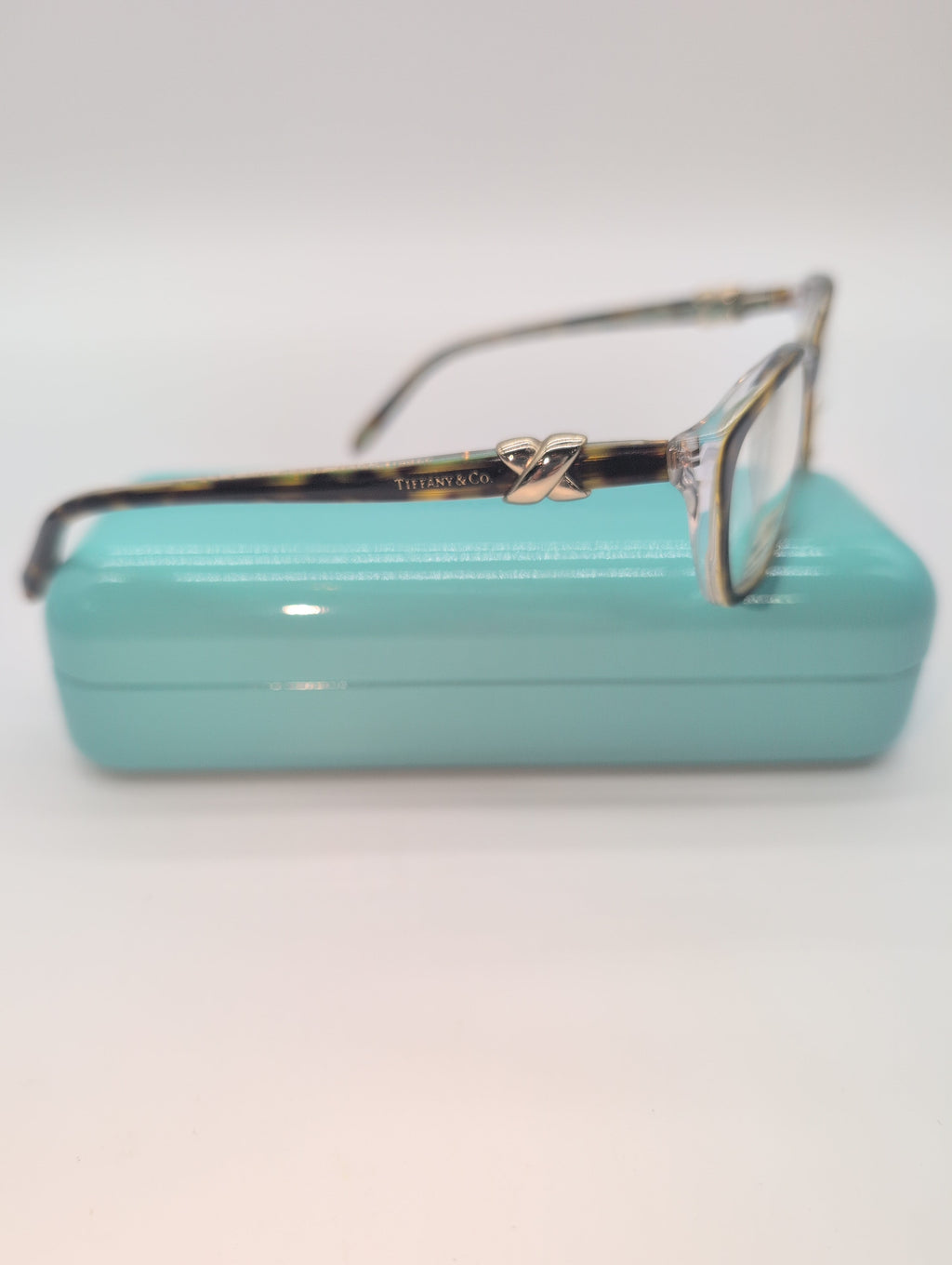 Tiffany and Co. Model TF2074 8155, Blonde Havana/Gold Tortoise Shell Reading Glasses with Case. Bifocal Lenses with Unknown Prescription.