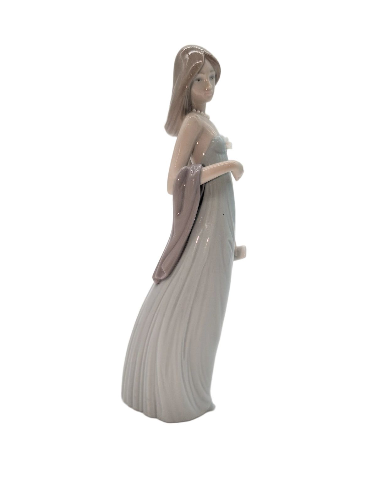 Lladro "Ingenue" Porcelain Figurine by artist Jose Puche. Made in Spain.