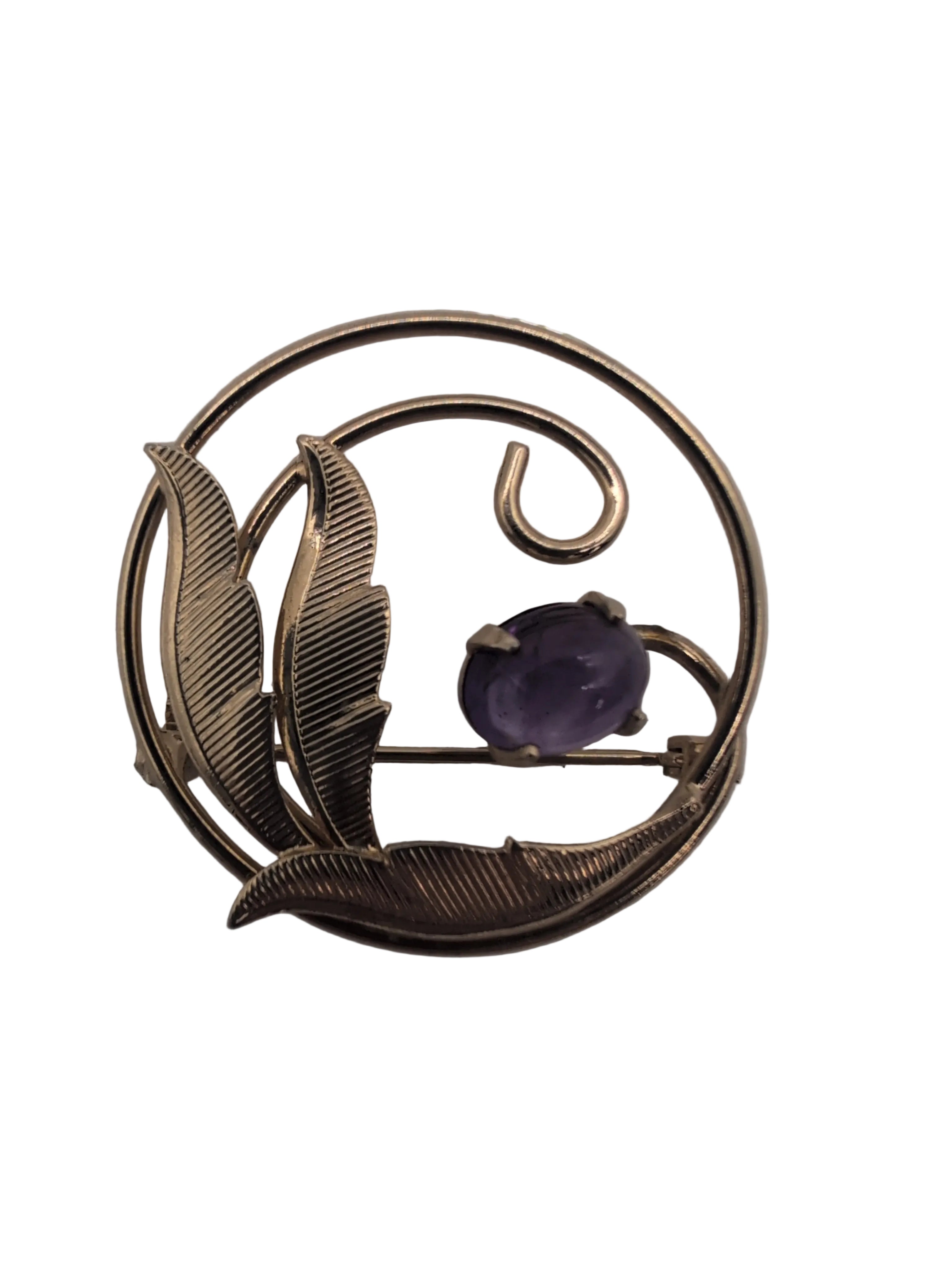 Vintage Gold Tone Brooch with an Amethyst Colored Stone-K