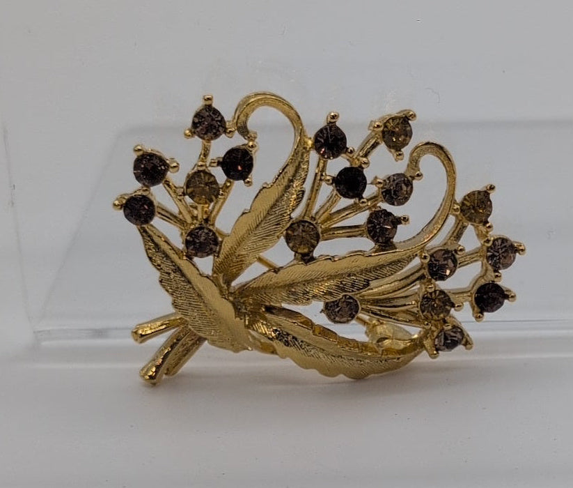 Vintage Gold Tone Pin with Rhinestones-K