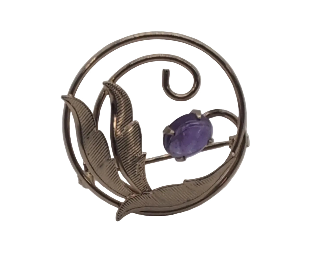 Vintage Gold Tone Brooch with an Amethyst Colored Stone-K
