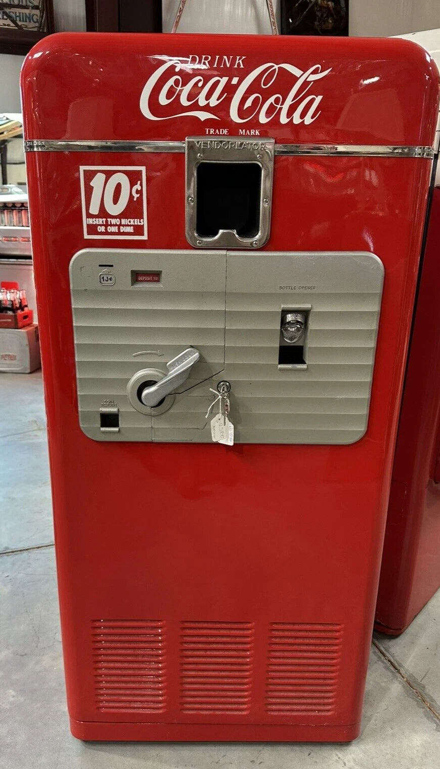 VMC Vendorlator 33 Coca-Cola Vending Machine 1950’s-Restored And Working