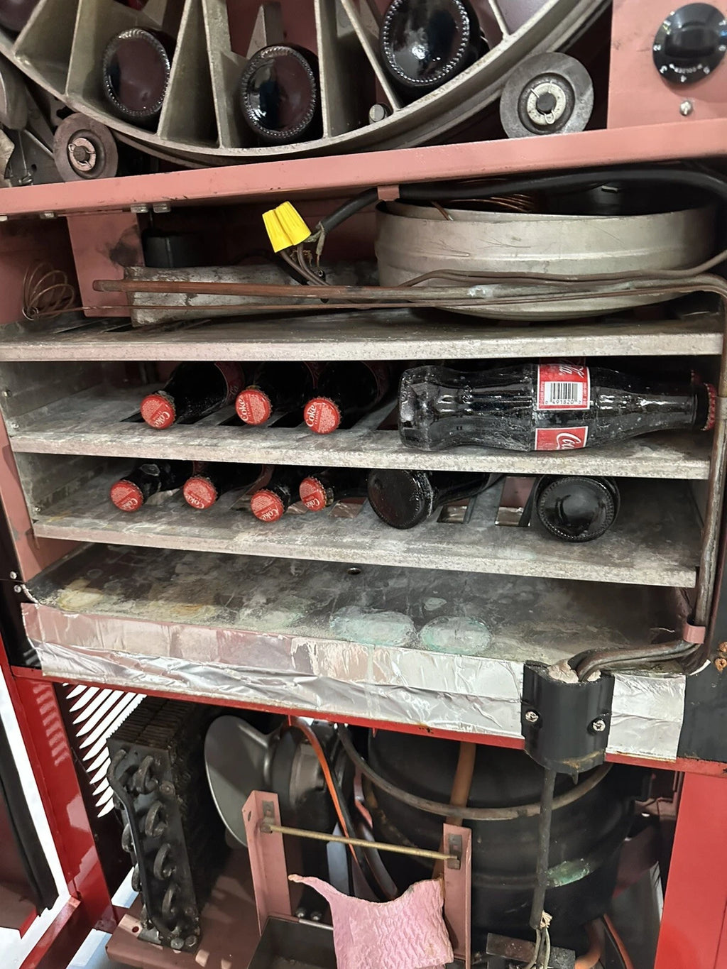 VMC Vendorlator 33 Coca-Cola Vending Machine 1950’s-Restored And Working