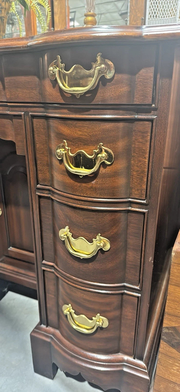 Virginia Galleries By Henkel Harris Genuine Mahogany Serpentine Front Knee-Hole Desk