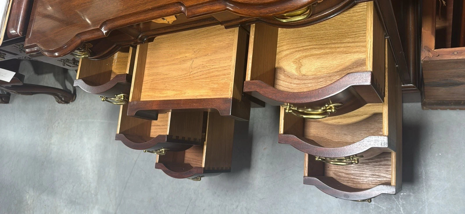 Virginia Galleries By Henkel Harris Genuine Mahogany Serpentine Front Knee-Hole Desk